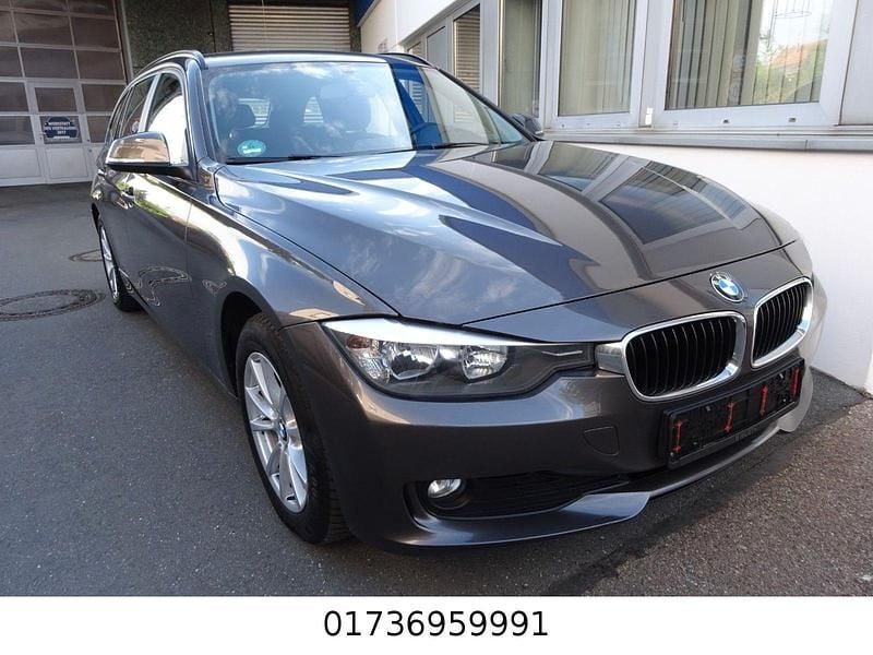 Gebraucht BMW 318 143 PS (105 kW) 2013 Braun Kombi