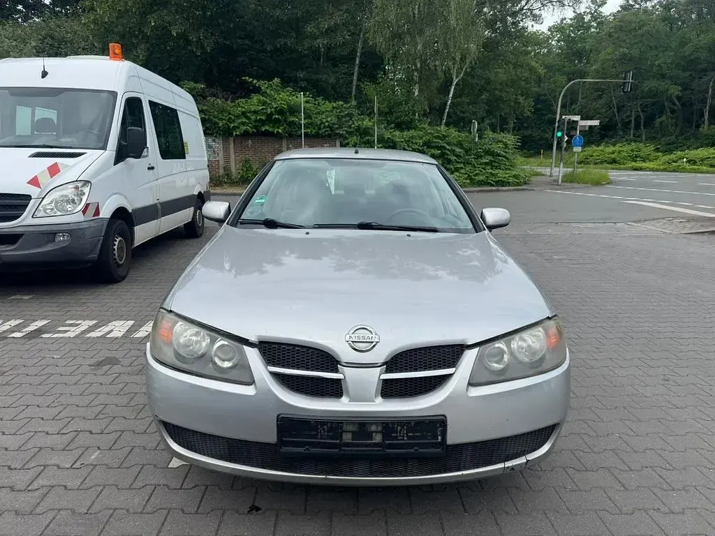 Gebraucht Nissan Almera Visia 98 PS (72 kW) 2003 Grau Limousine