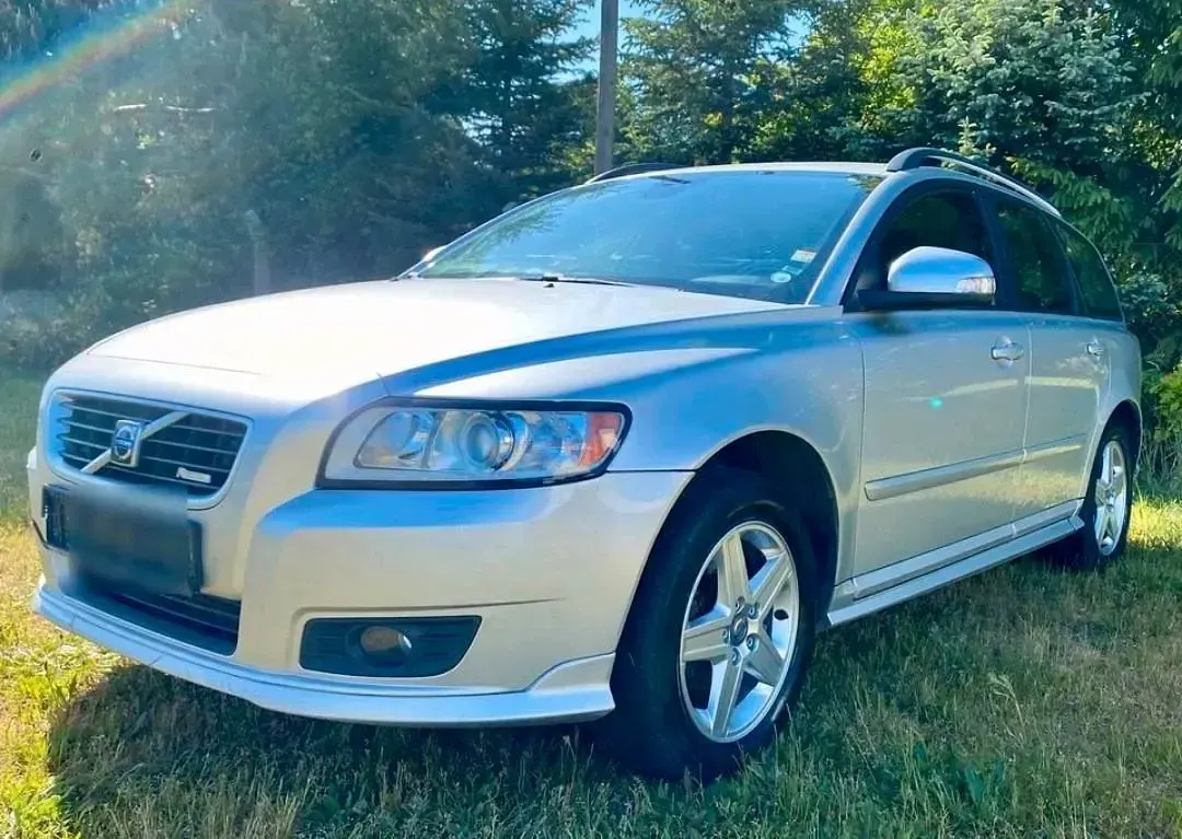 Gebraucht Volvo V50 R-Design 109 PS (80 kW) 2010 Silber Kombi
