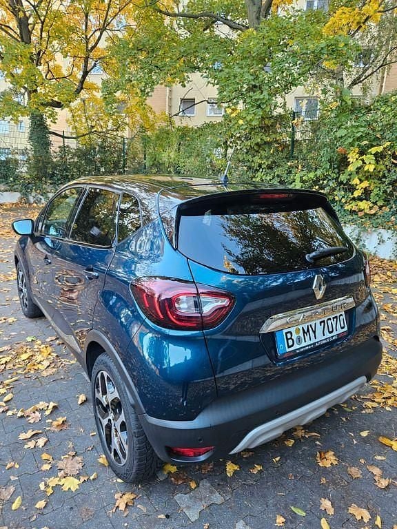 Gebraucht Renault Captur Intens 154 PS (113 kW) 2019 Blau SUV