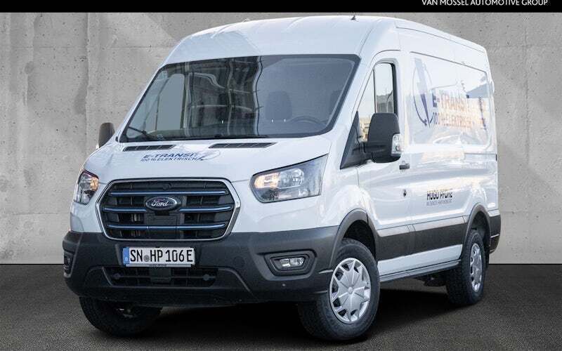 Weiß Gebraucht 2023 Ford E-Transit Trend Van | 38.420 € (Superpreis) - Bild 1/4