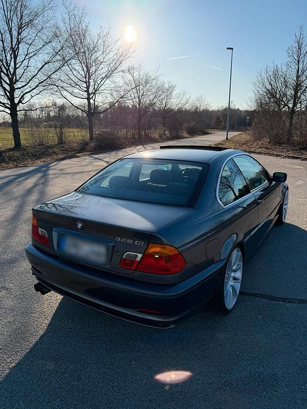 Gebraucht BMW 328 193 PS (141 kW) 2000 Coupé