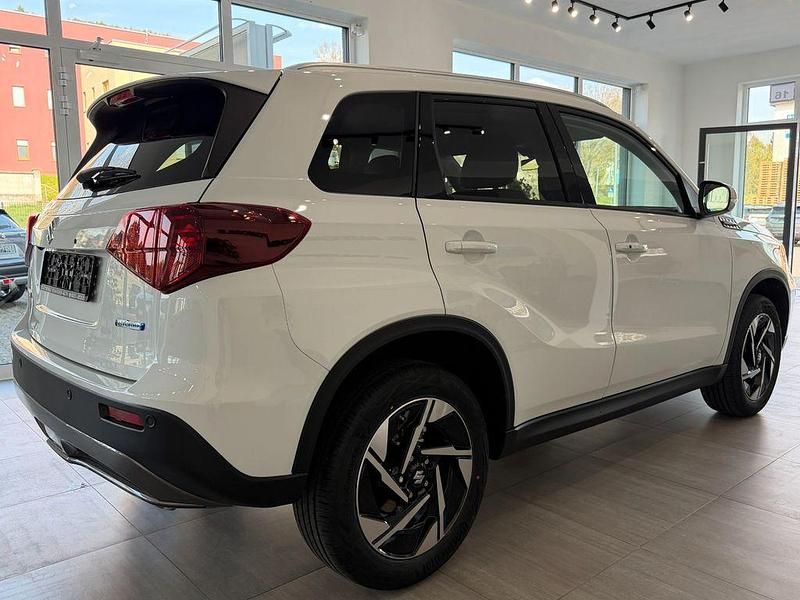 Nowe Suzuki Vitara Comfort+ 110 KM (80 kW) 2026 Biały SUV