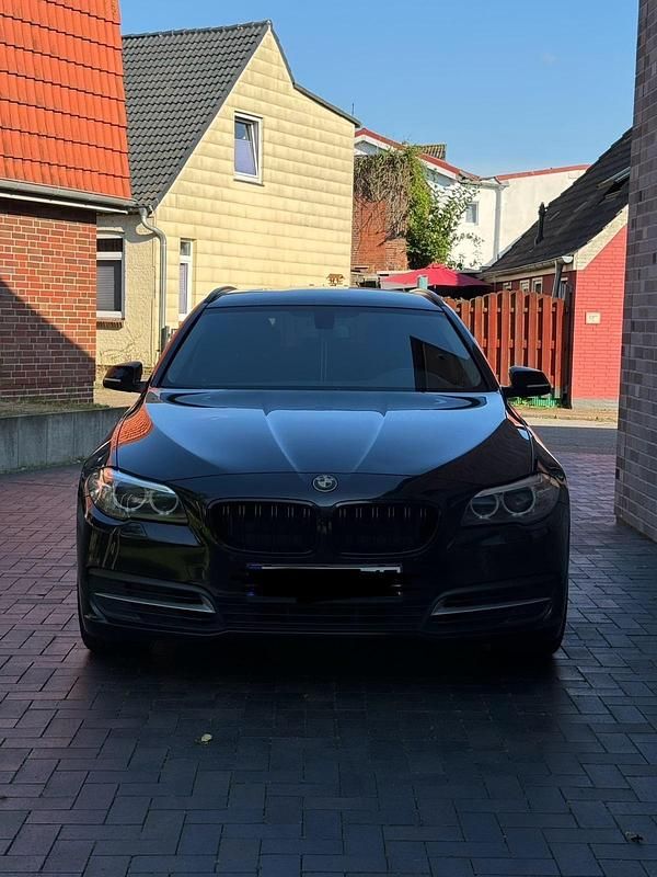 Gebraucht BMW 520 184 PS (135 kW) 2014 Schwarz Limousine