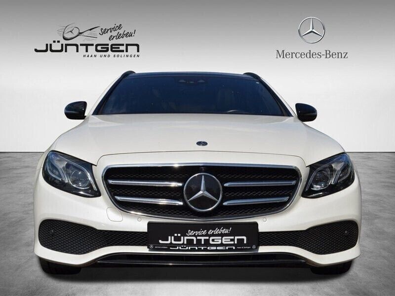Gebraucht Mercedes E400 Avantgarde 340 PS (250 kW) 2018 Manufaktur diamantweiß bright Kombi