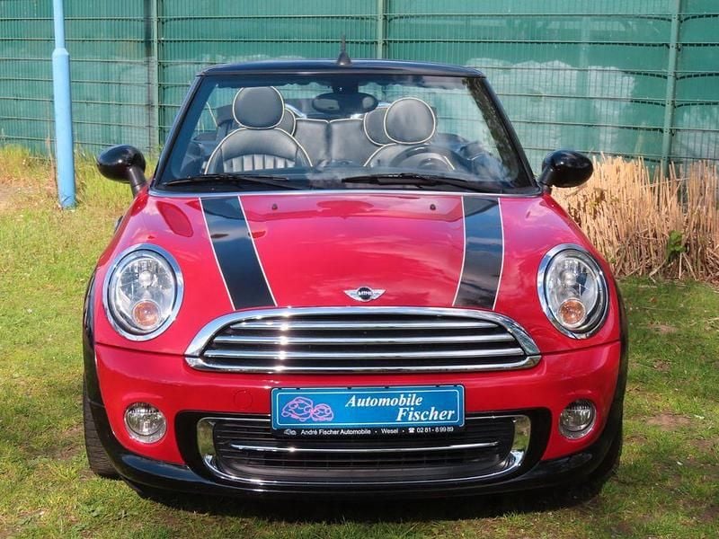 Gebraucht Mini Cooper Cabriolet 122 PS (89 kW) 2011 Rot Cabrio
