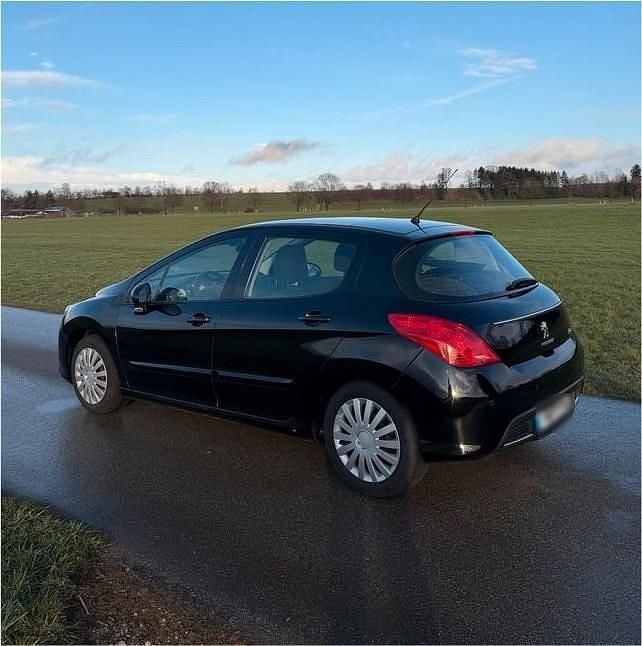 Gebraucht Peugeot 308 120 PS (88 kW) 2011 Andere farben Limousine