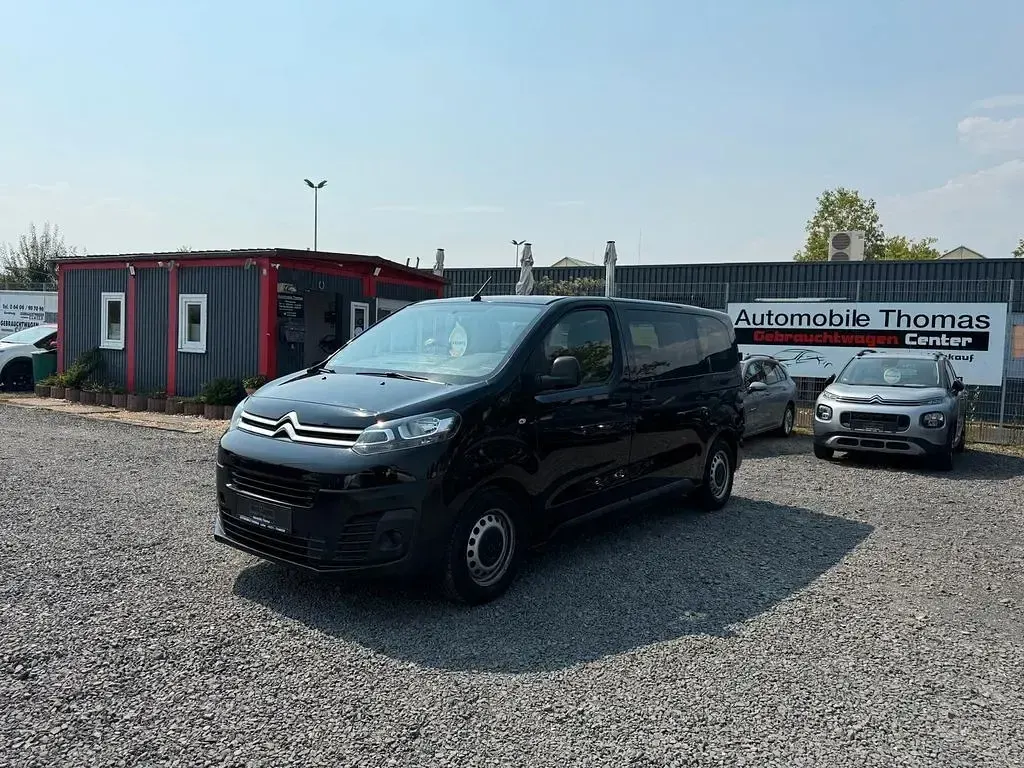 Gebraucht Citroën Jumpy 150 PS (110 kW) 2021 Lackierung schwarz perla nera/ Van / Kleinbus