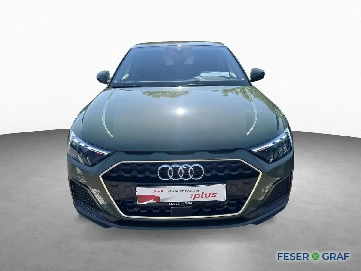 Gebraucht Audi A1 Sportback Advanced 116 PS (85 kW) 2025 Distriktgrün metallic Kleinwagen