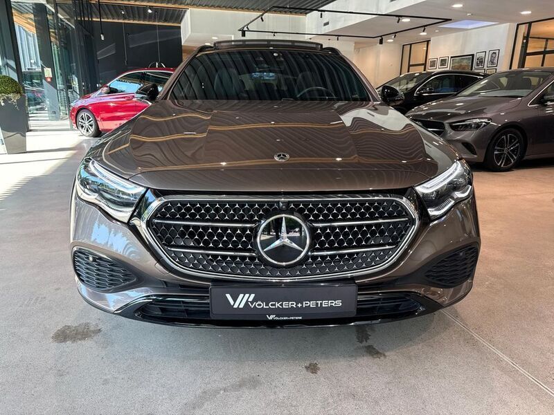 Gebraucht Mercedes E300 Night 197 PS (144 kW) 2024 Braun Kombi