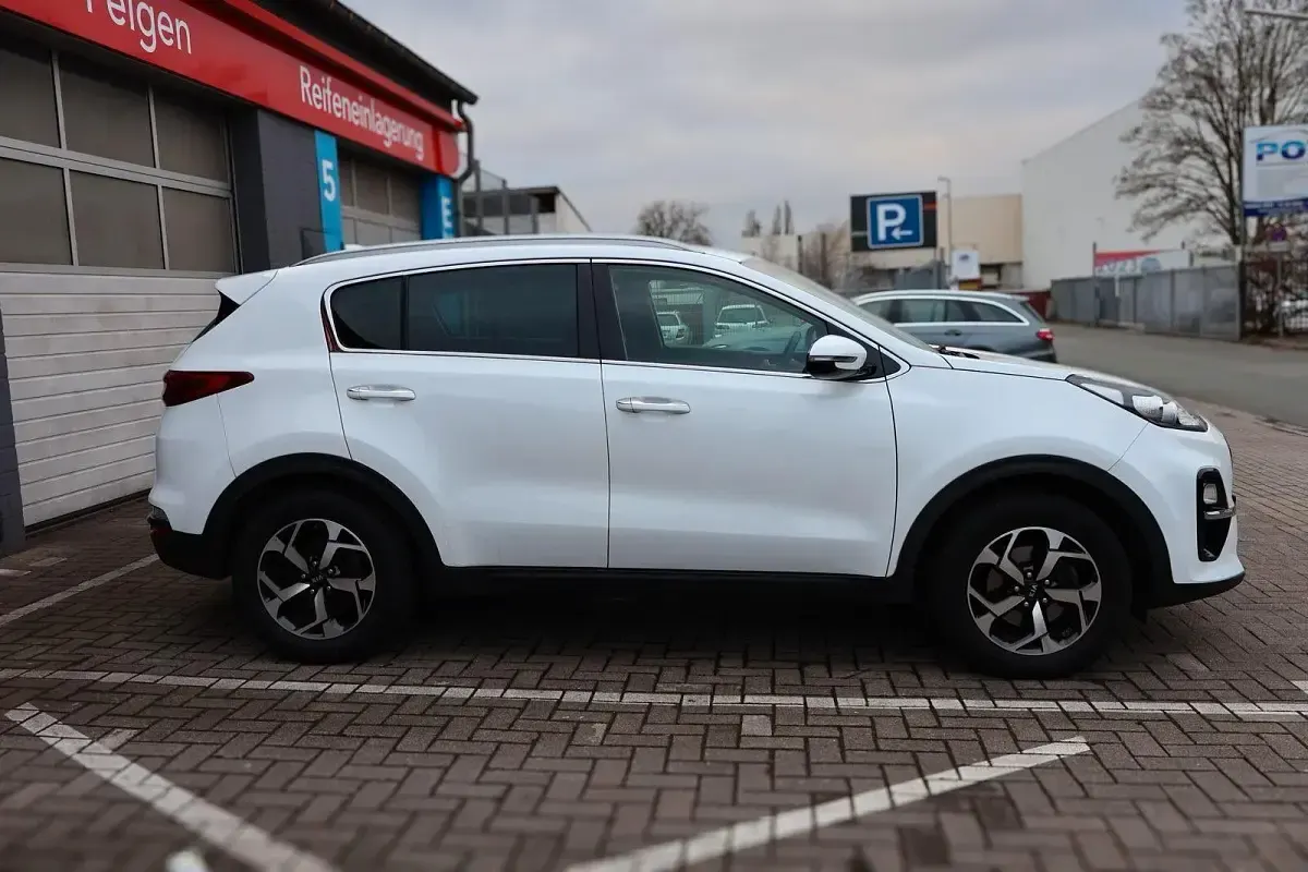 Gebraucht Kia Sportage 132 PS (97 kW) 2020 Weiß SUV