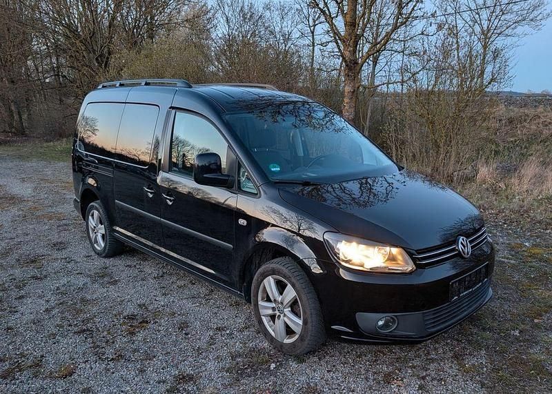 Gebraucht VW Caddy Maxi Comfortline 140 PS (102 kW) 2013 Schwarz Van / Kleinbus
