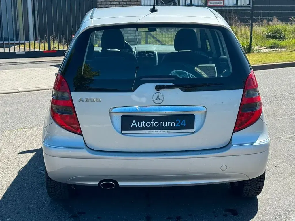 Gebraucht Mercedes A200 136 PS (100 kW) 2004 Silber Van / Kleinbus