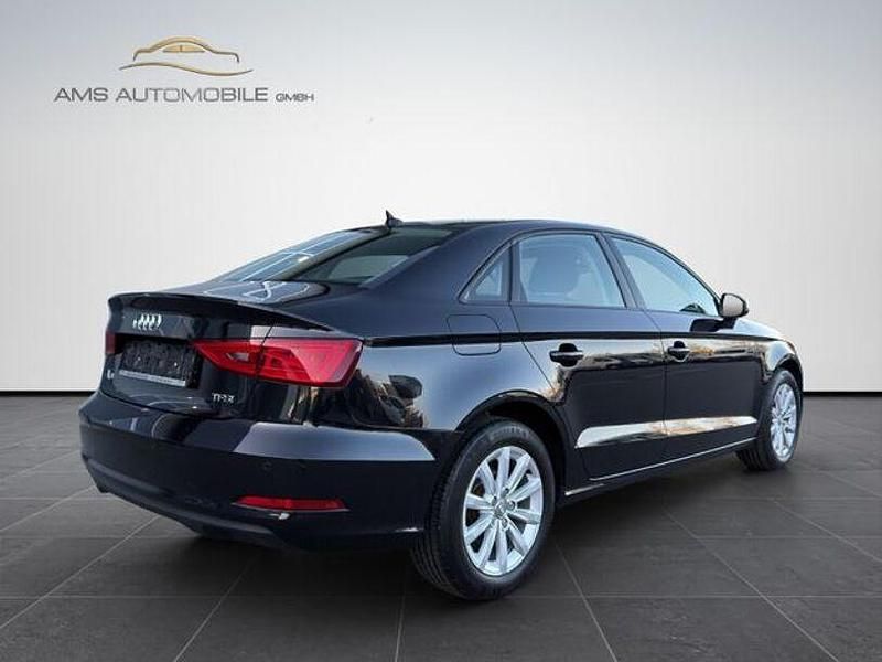 Gebraucht Audi A3 Ambiente 125 PS (91 kW) 2014 Schwarz Limousine