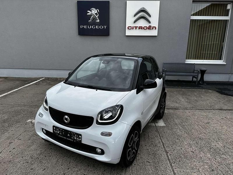 Nachtschwarz Gebraucht 2016 Smart ForTwo Coupé Prime Kleinwagen | 8.790 € (Superpreis) - Bild 1/4
