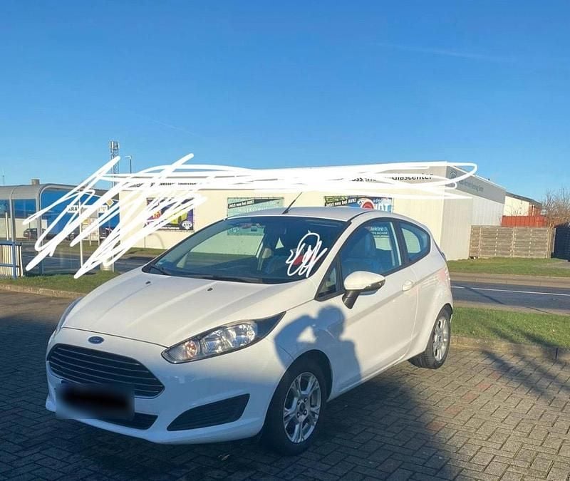 Gebraucht Ford Fiesta 2011 Weiß Kleinwagen