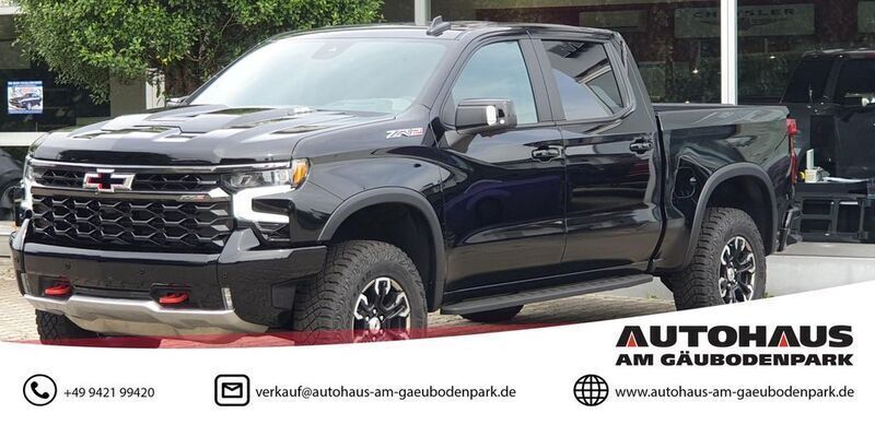 Neu Chevrolet Silverado 426 PS (313 kW) 2025 Schwarz SUV