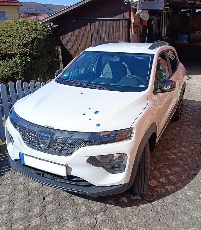 Gebraucht Dacia Spring Comfort 33 kW (45 PS) 2022 Weiß Kleinwagen
