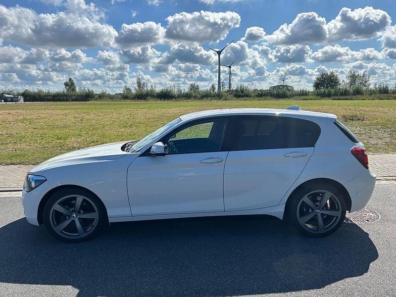 Weiß Gebraucht 2012 BMW 116 Kleinwagen | 6.000 € (Guter Preis) - Bild 1/4