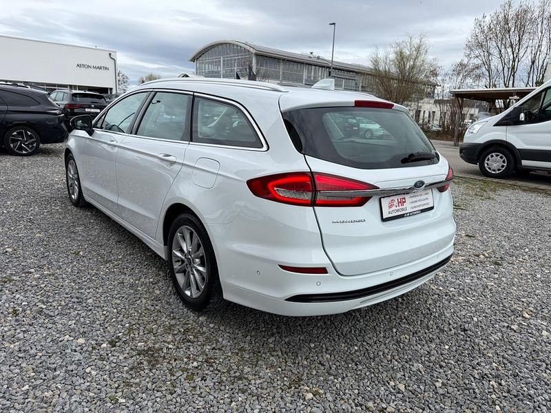 Gebraucht Ford Mondeo Titanium 150 PS (110 kW) 2022 Weiß Limousine