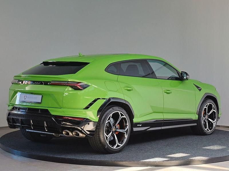 Gebraucht Lamborghini Urus 666 PS (489 kW) 2024 Grün SUV