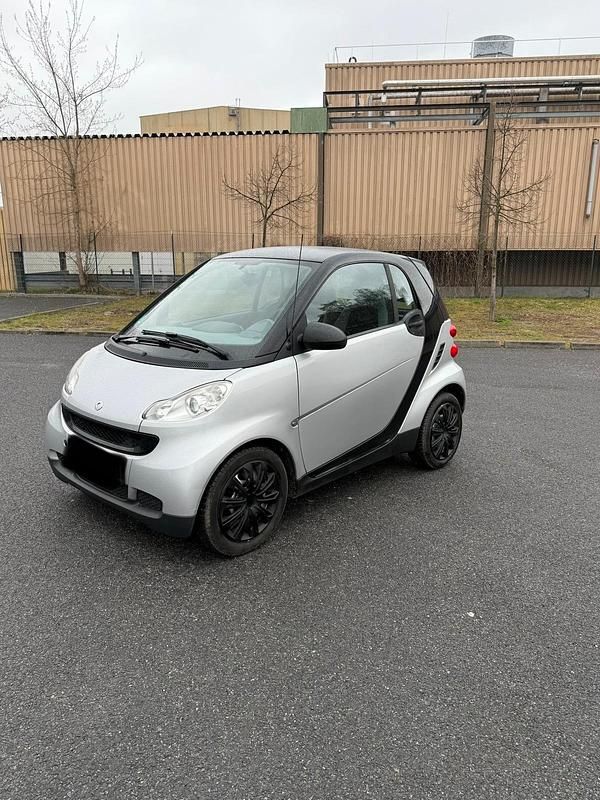 Gebraucht Smart ForTwo Coupé 61 PS (44 kW) 2009 Silber Coupé