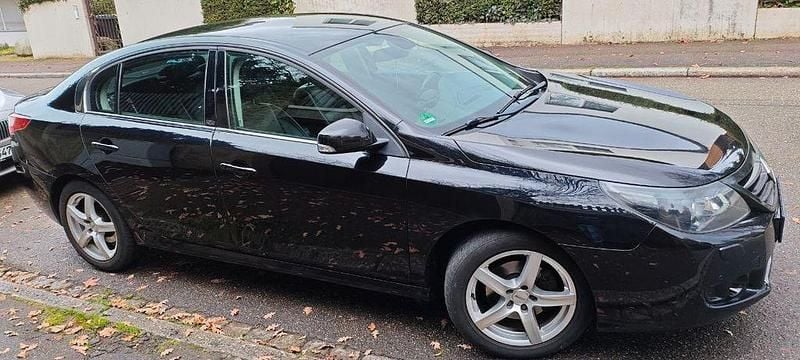 Gebraucht Renault Latitude Initiale 173 PS (127 kW) 2011 Schwarz Limousine