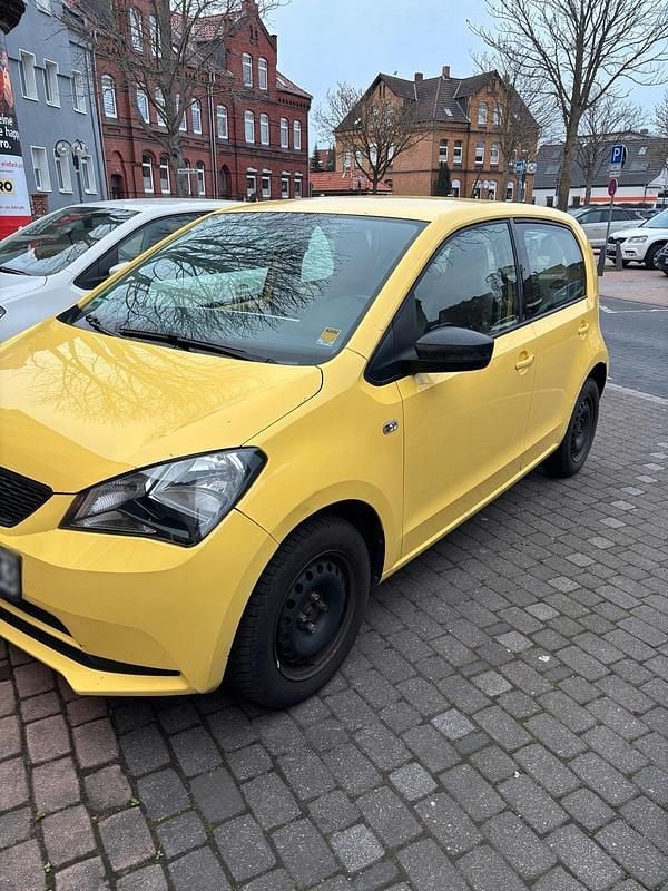 Gebraucht Seat Mii 60 PS (44 kW) 2013 Gelb Kleinwagen
