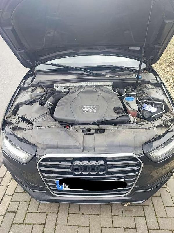 Gebraucht Audi A4 S-Line 204 PS (150 kW) 2012 Schwarz Kombi