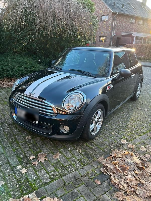Schwarz Gebraucht 2011 Mini ONE Kleinwagen | 8.480 € (Teuer) - Bild 1/4