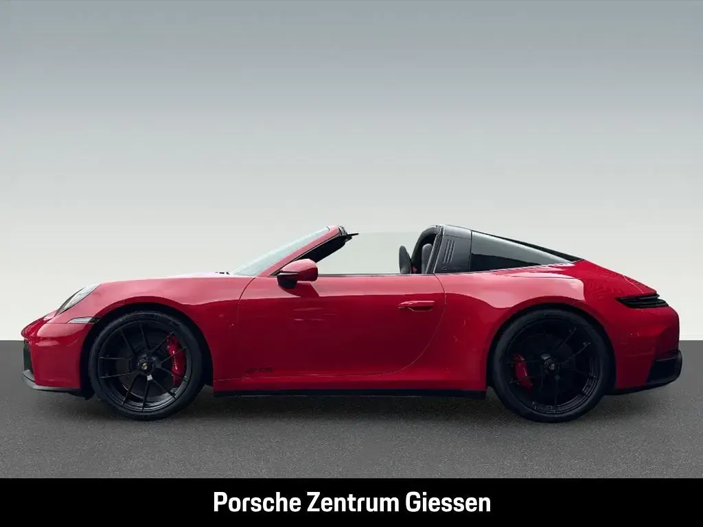 Gebraucht Porsche 992 541 PS (397 kW) 2025 Rot Coupé