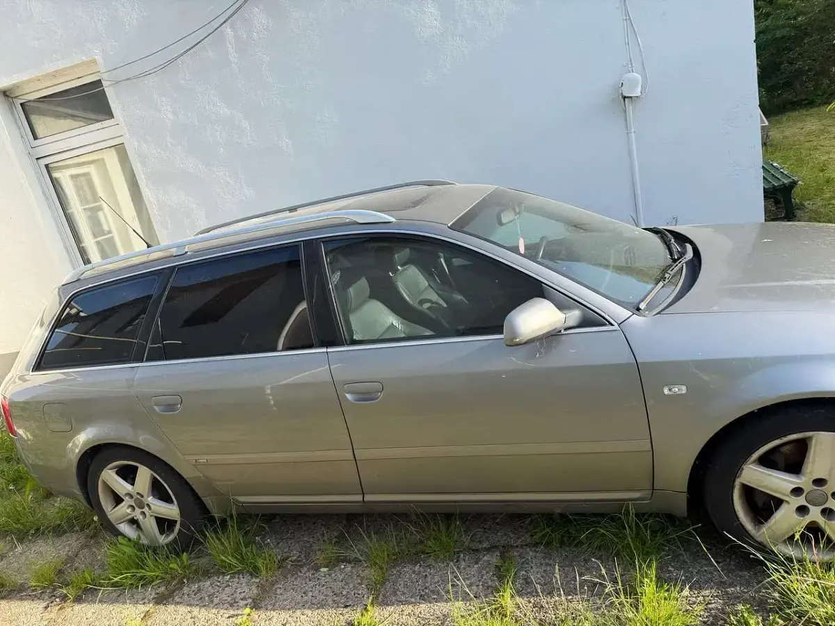 Gebraucht Audi A6 220 PS (161 kW) 2003 Silber Kombi