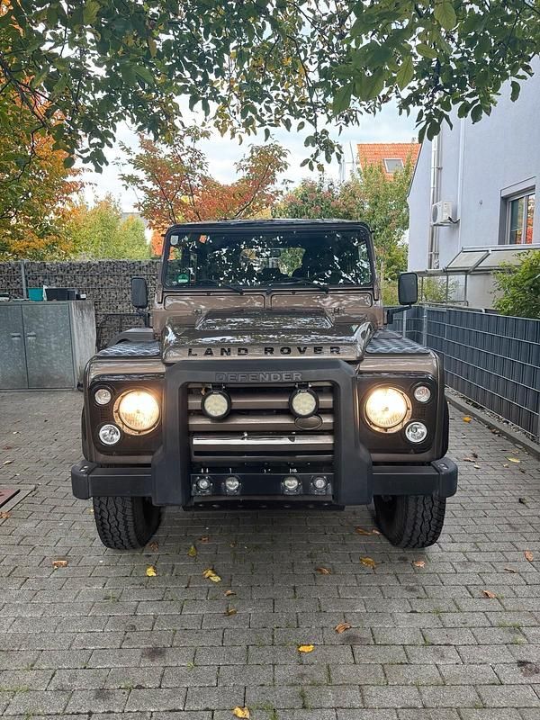 Andere farben Gebraucht 2012 Land Rover Defender SUV | 48.500 € - Bild 1/4