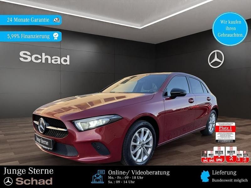 Manufaktur lack manufaktur pat Gebraucht 2021 Mercedes A200 Night Limousine | 25.480 € (Etwas zu teuer) - Bild 1/4