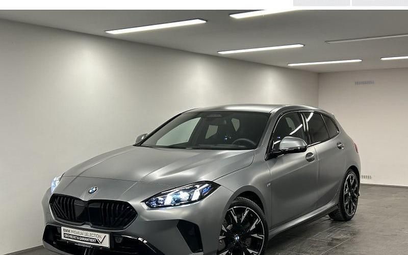 Gebraucht BMW 120 Efficient Dynamics 170 PS (125 kW) 2025 Grau Kleinwagen