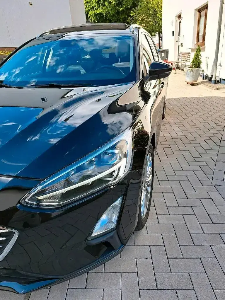 Gebraucht Ford Focus Titanium 151 PS (111 kW) 2019 Schwarz Kombi