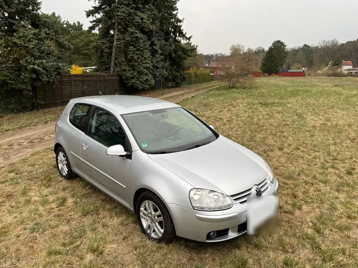 Gebraucht VW Golf V 140 PS (102 kW) 2007 Silber Limousine