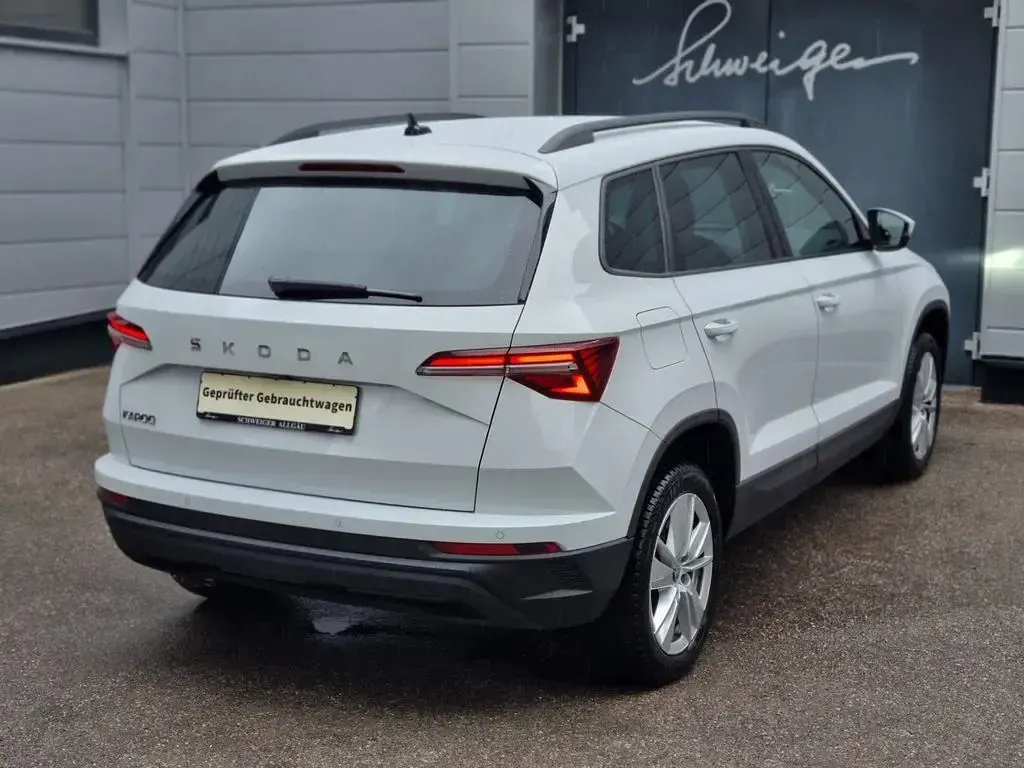 Gebraucht Skoda Karoq Selection 116 PS (85 kW) 2025 Weiß SUV