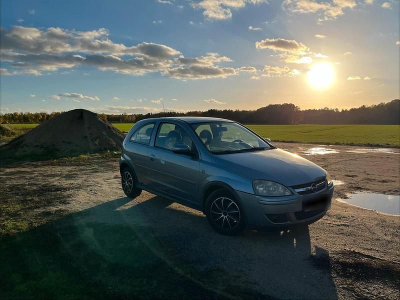 Gebraucht Opel Corsa 60 PS (44 kW) 2005 Silber Kleinwagen