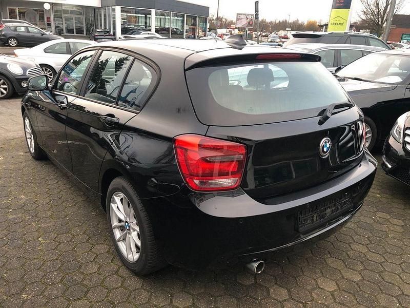 Gebraucht BMW 116 Advantage 136 PS (100 kW) 2014 Schwarz Kleinwagen