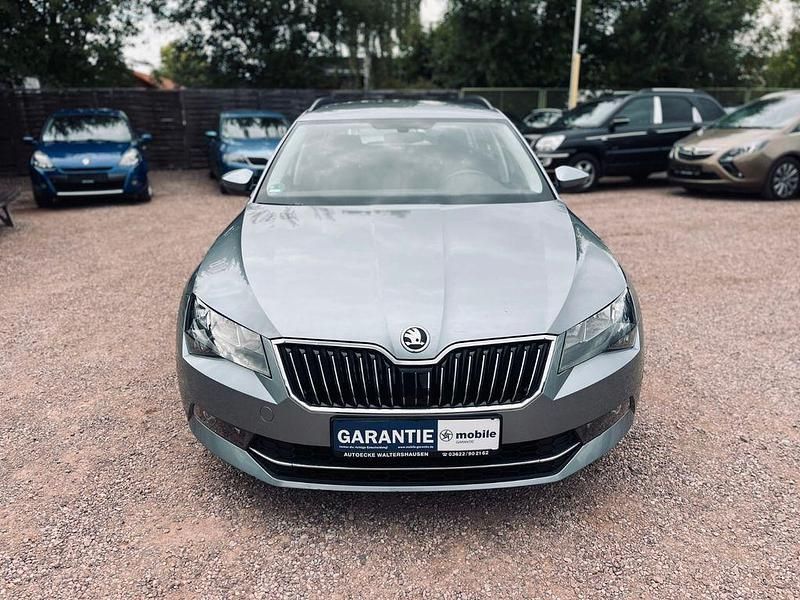 Gebraucht Skoda Superb Ambition 150 PS (110 kW) 2016 Grau Kombi
