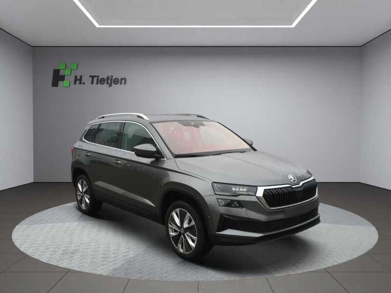 Grau Gebraucht 2024 Skoda Karoq Style SUV | 33.490 € (Etwas zu teuer) - Bild 1/4