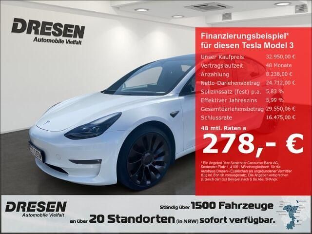 Weiss Gebraucht 2022 Tesla Model 3 Performance Limousine | 32.950 € (Fairer Preis) - Bild 1/4