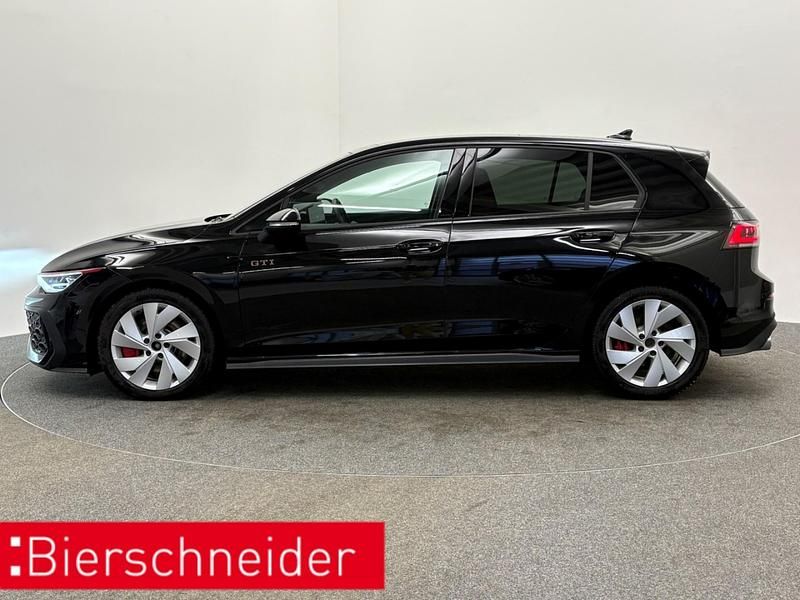 Gebraucht VW Golf VIII Pro 265 PS (194 kW) 2024 Schwarz Limousine