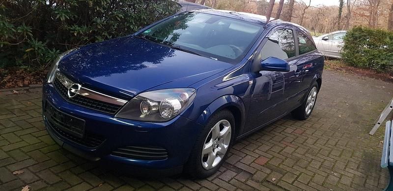 Ultrablau Gebraucht 2008 Opel Astra GTC Limousine | 2.890 € (Fairer Preis) - Bild 1/4