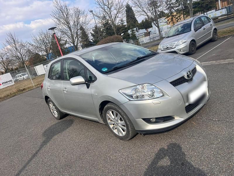 Gebraucht Toyota Auris 124 PS (91 kW) 2009 Grau Kleinwagen