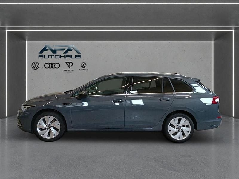 Usata VW Golf VIII Style 190 CV (139 kW) 2023 Grigio Station wagon