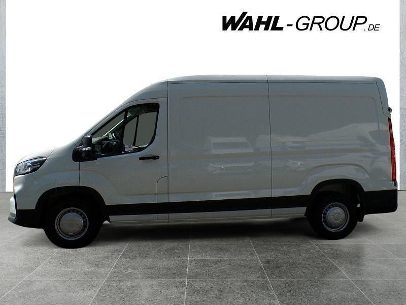 Second-hand Maxus V90 147 CP (108 kW) 2024 Alb Van