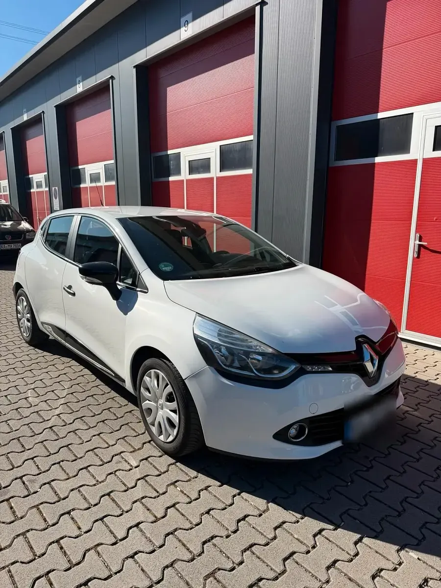 Gebraucht Renault Clio IV 90 PS (66 kW) 2015 Weiß Kleinwagen