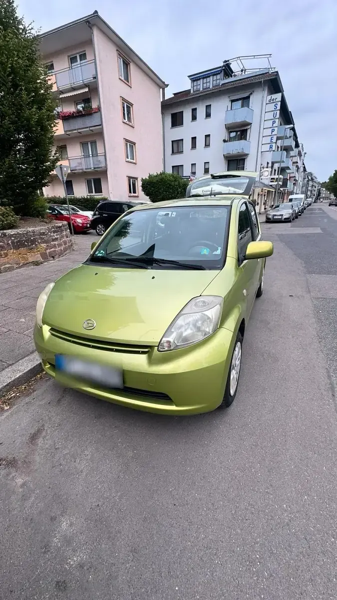 Gebraucht Daihatsu Sirion 69 PS (50 kW) 2007 Grün Kleinwagen